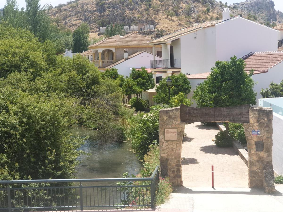 Apartamento En Cuevas Del Becerro Eksteriør billede